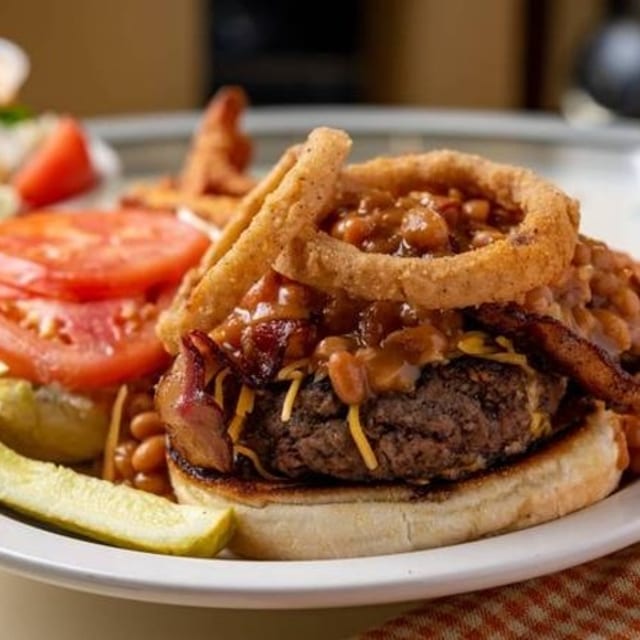 12 O'clock Burger.